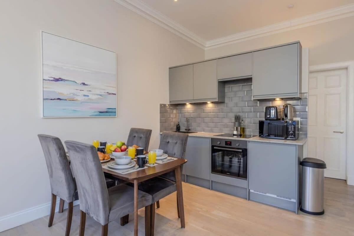Dragon Suites - Edinburgh City Centre 2 Bed Apartment Ngoại thất bức ảnh